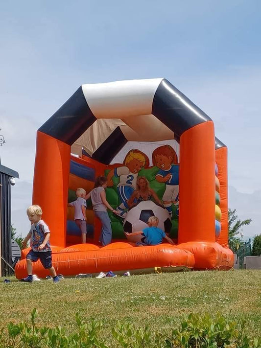 Soccer foot: Ballon géant